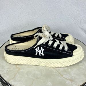 New York Yankees MLB Slip On Sneakers Womens Sz 8 Platform Baseball Casual Shoes
